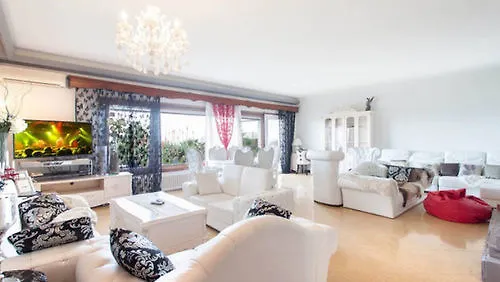 Lux Beach House Barcelona With Pool And Hot Tub, Beach Access Malgrat de Mar Spanien
