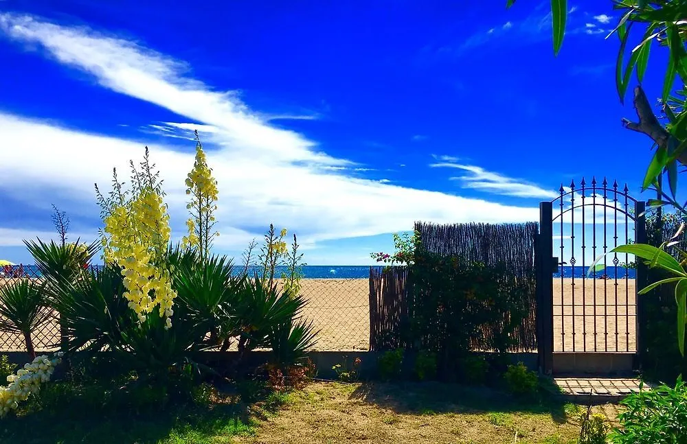 Lux Beach House Barcelona With Pool And Hot Tub, Beach Access Malgrat de Mar